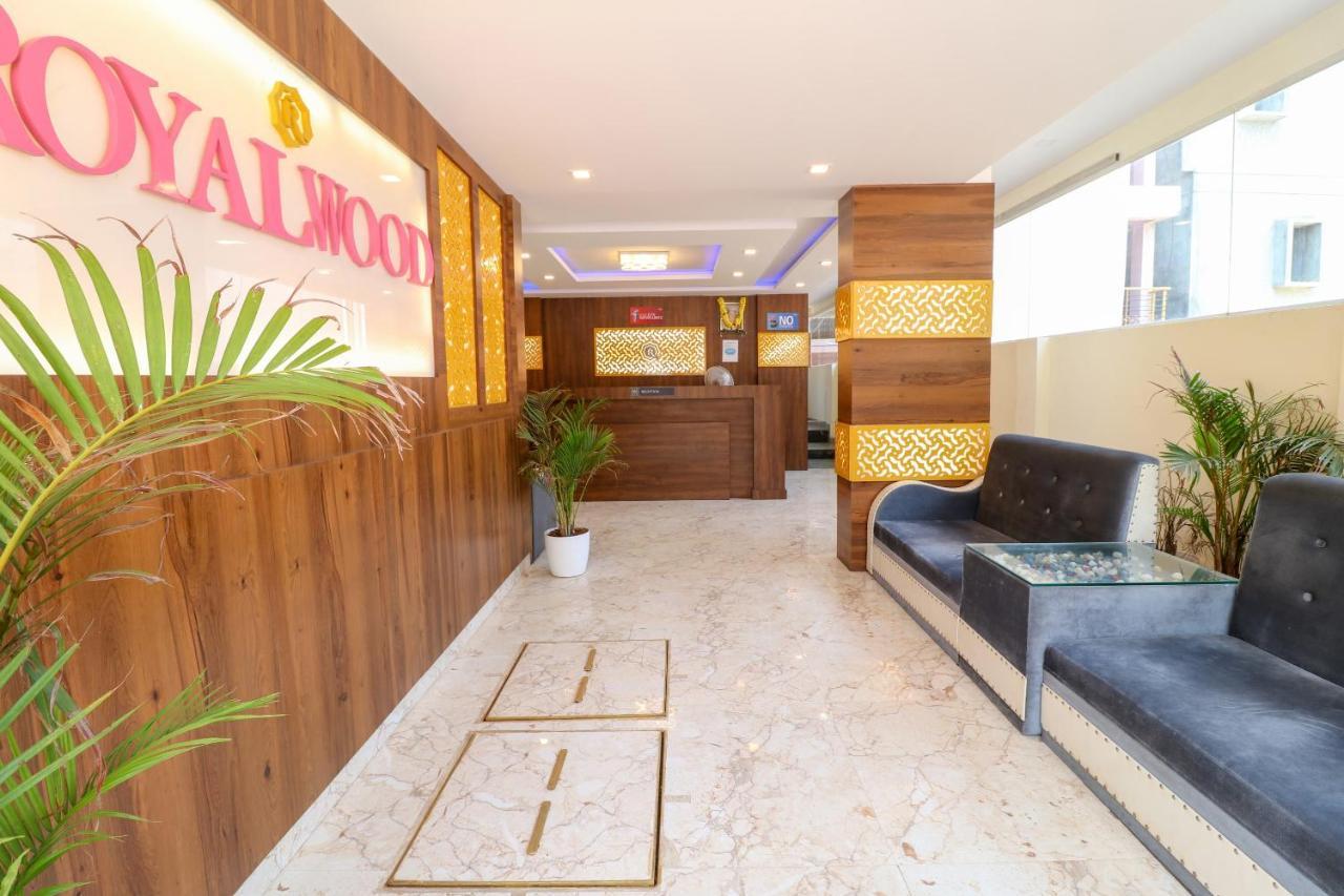 Oyo 36197 Royal Wood Hotell Bangalore Eksteriør bilde
