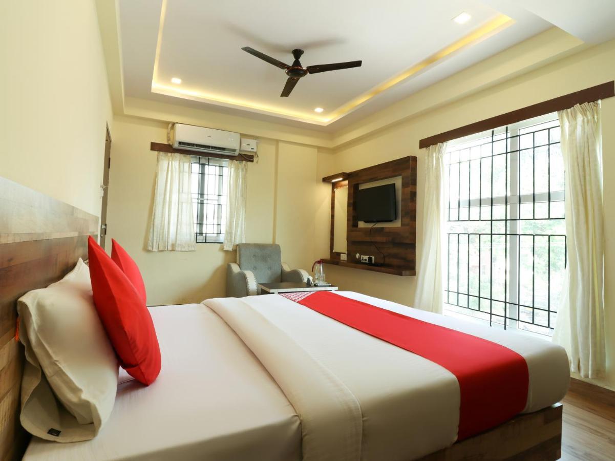 Oyo 36197 Royal Wood Hotell Bangalore Eksteriør bilde